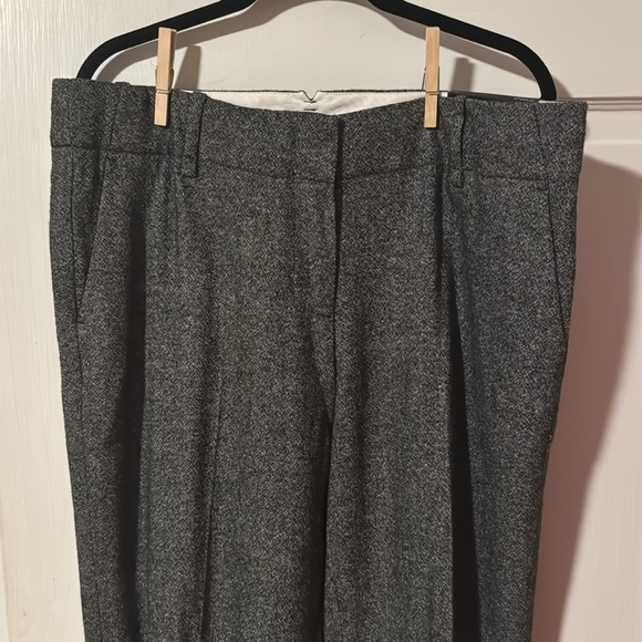 Ann Taylor NWT Modern Fit Gray Women's Trouser Pant Size 10 Zipper Back Pocket - Picture 2 of 12